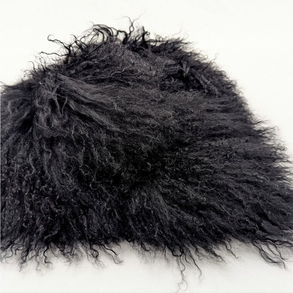 Too Cool To Sell Full length Mongolian Fur Collar - Picture 3 of 5